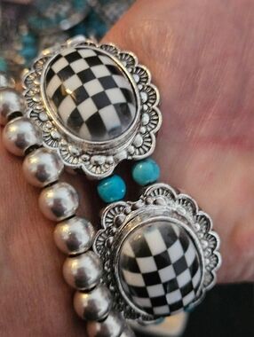 BLACK & WHITE CHECKERED  STRETCH BRACELET